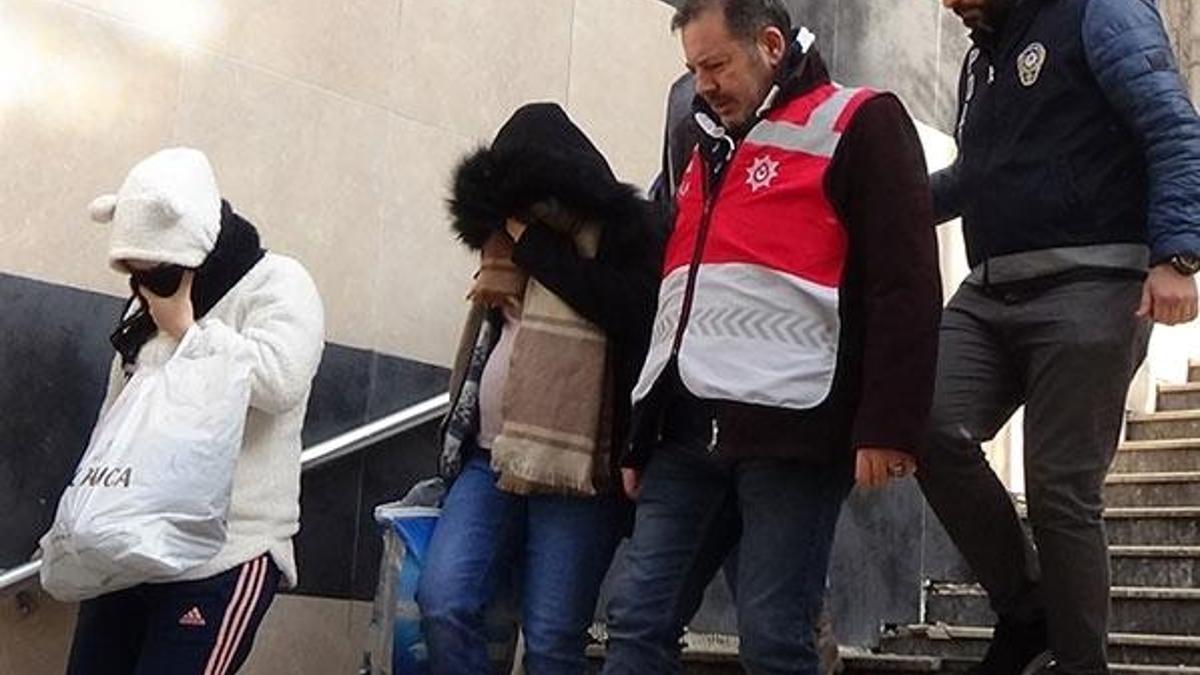 3 hamile yankesici kardeş son işlerinde yakayı ele verdi