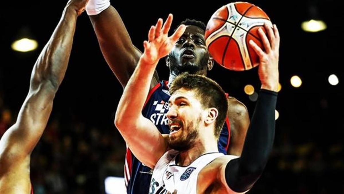 Beşiktaş, Fransa'da kazandı