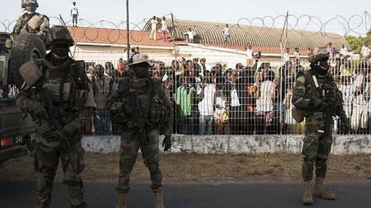 Gambiya'da darbeci askerlerin cenazeleri 5 yıl sonra teslim edildi