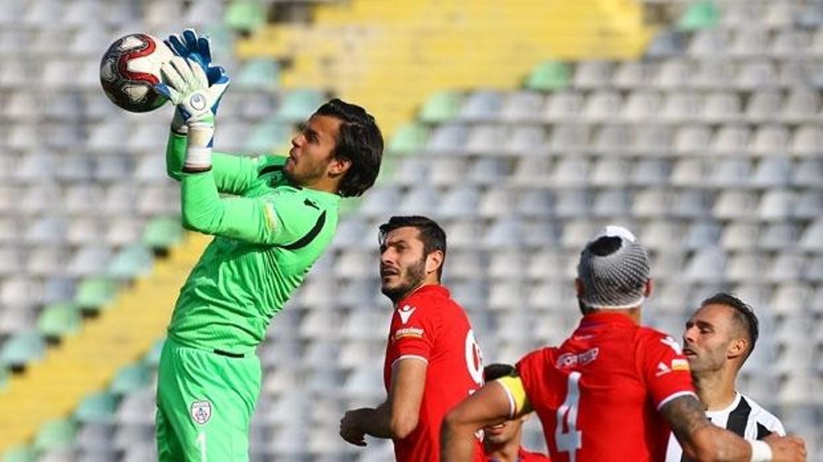 Beşiktaş ve Trabzonspor, Erce'nin peşinde!