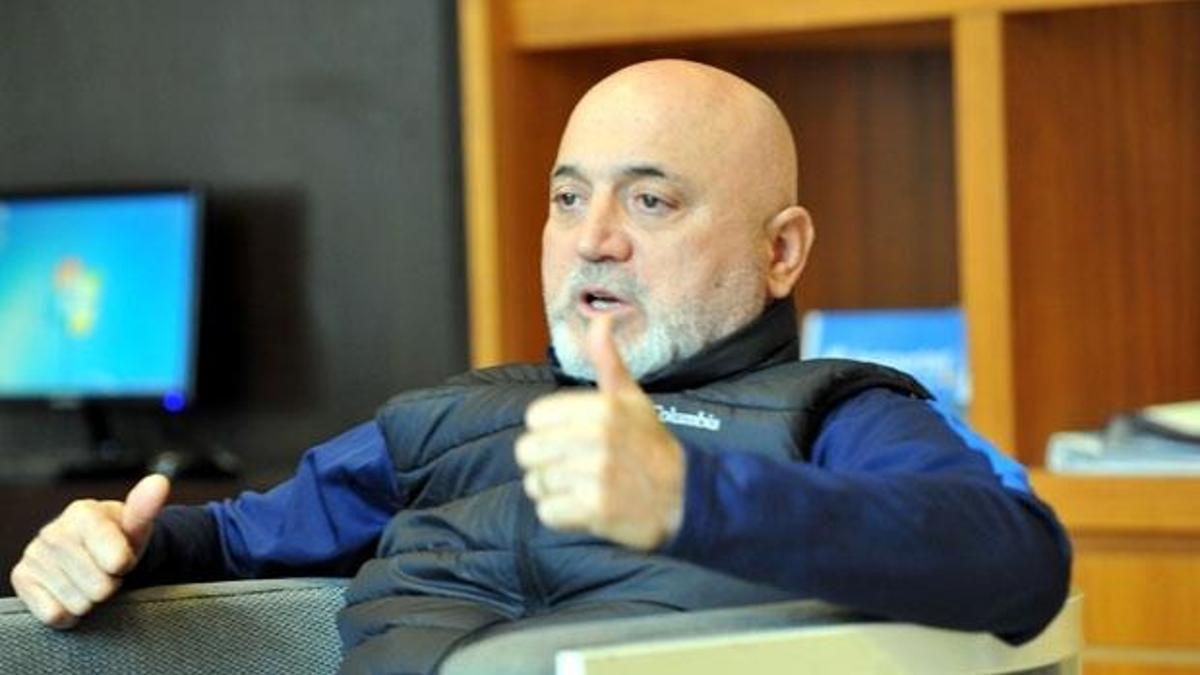 Hikmet Karaman'ın favorisi Başakşehir