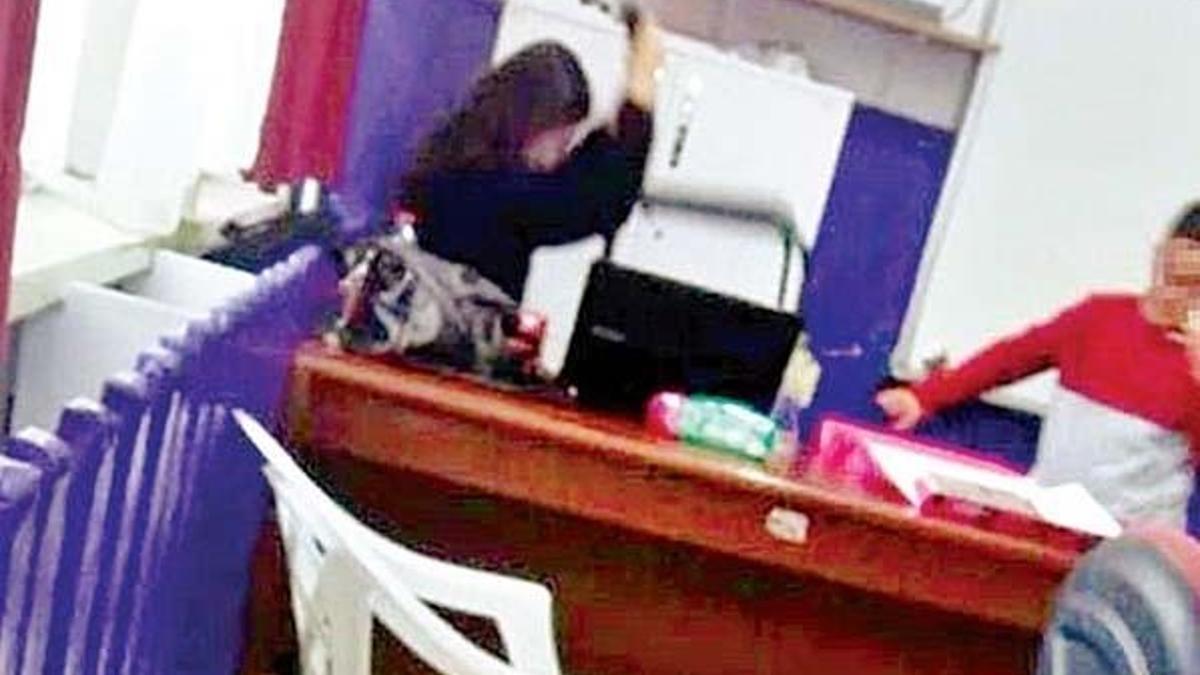 O öğretmenden dayaktan beter savunma!