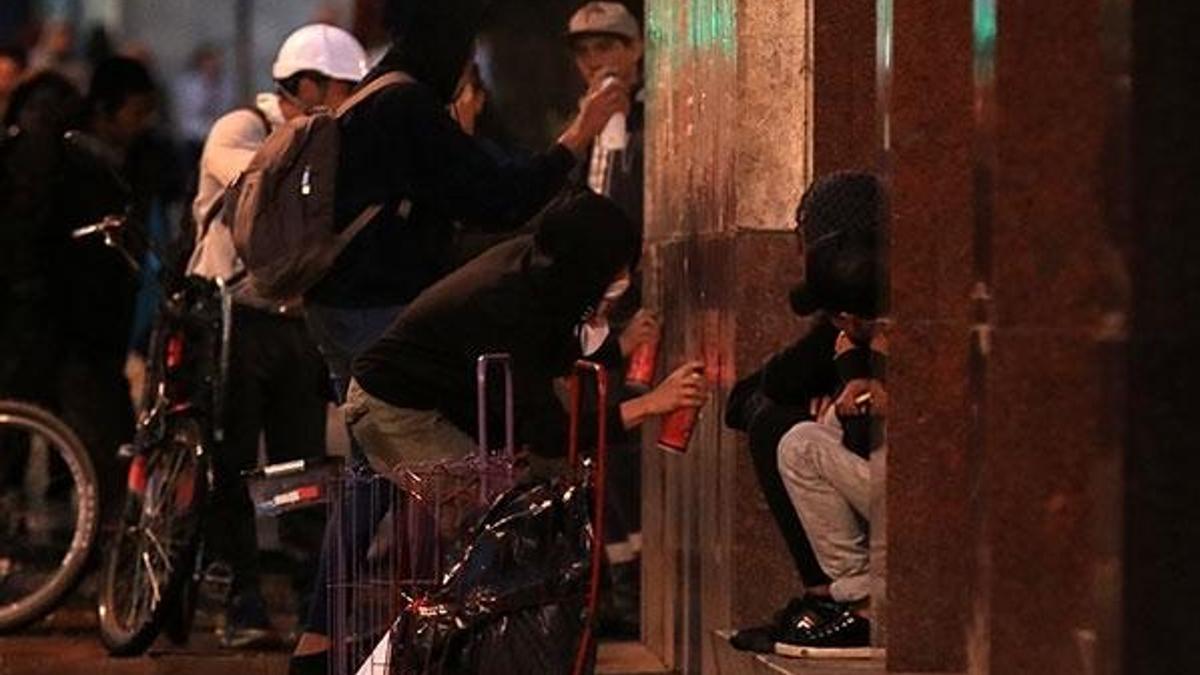 Kolombiya'da Başsavcı Martinez'in istifası için protesto