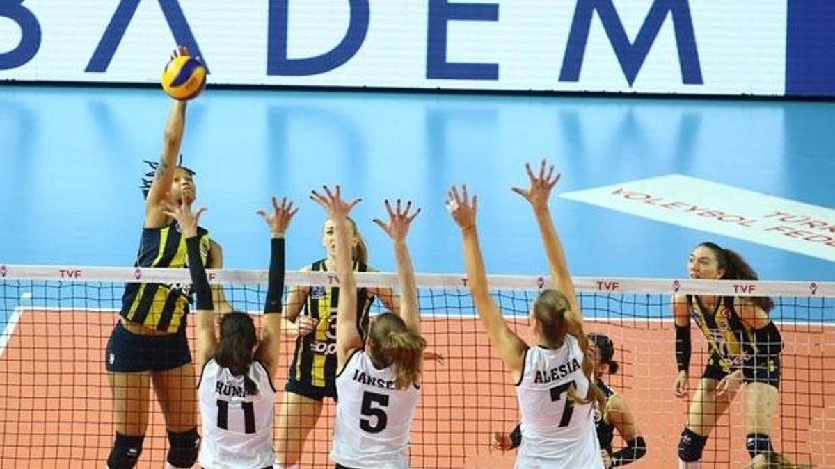 Olaylı derbide kazanan Fenerbahçe Opet!