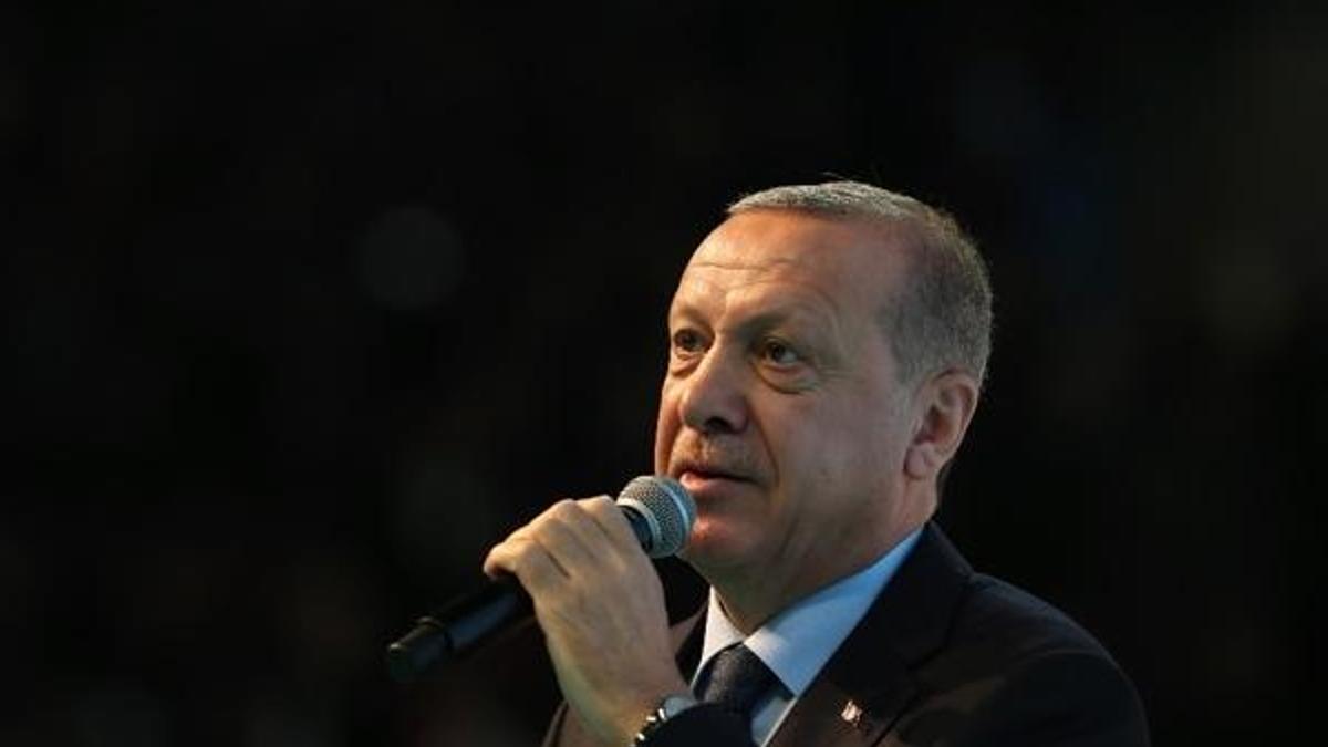 Cumhurbaşkanı Erdoğan, AK Parti'nin Kocaeli belediye başkan adaylarını açıkladı
