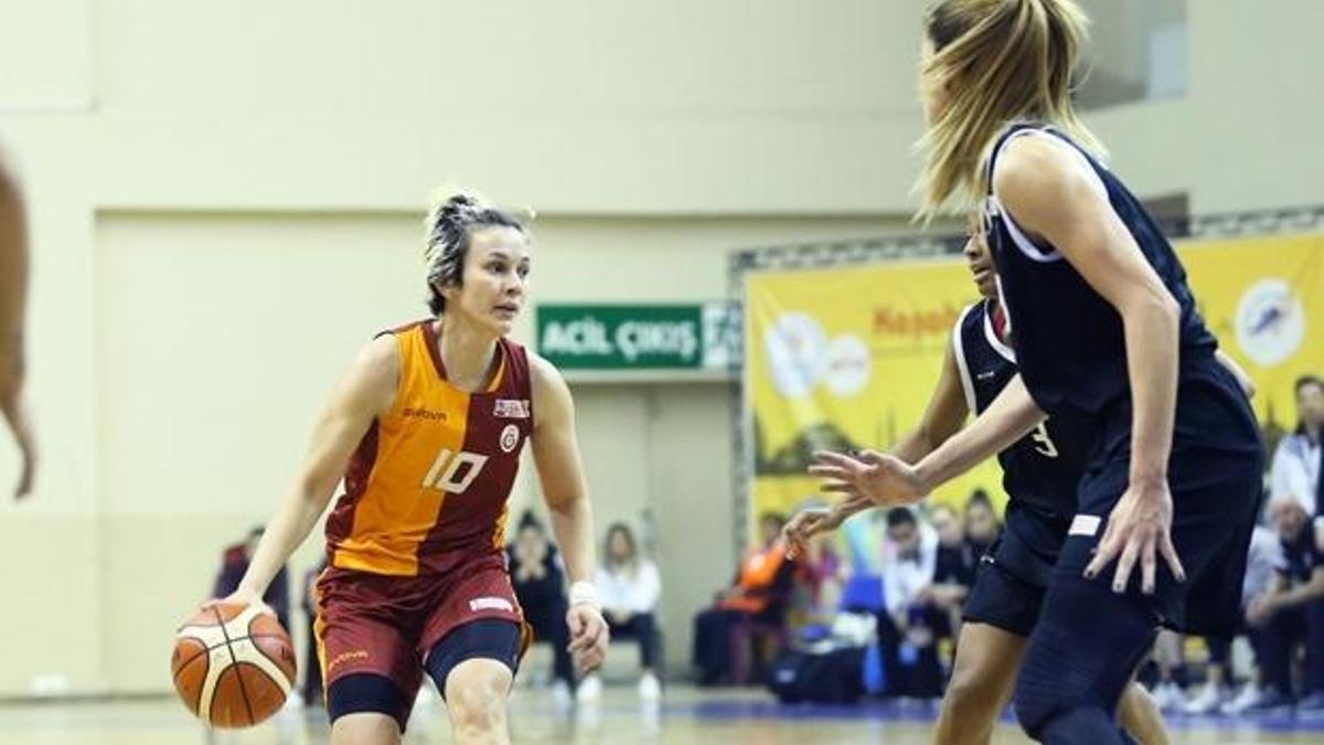 Derbide Beşiktaş, G.Saray'ı farklı yendi