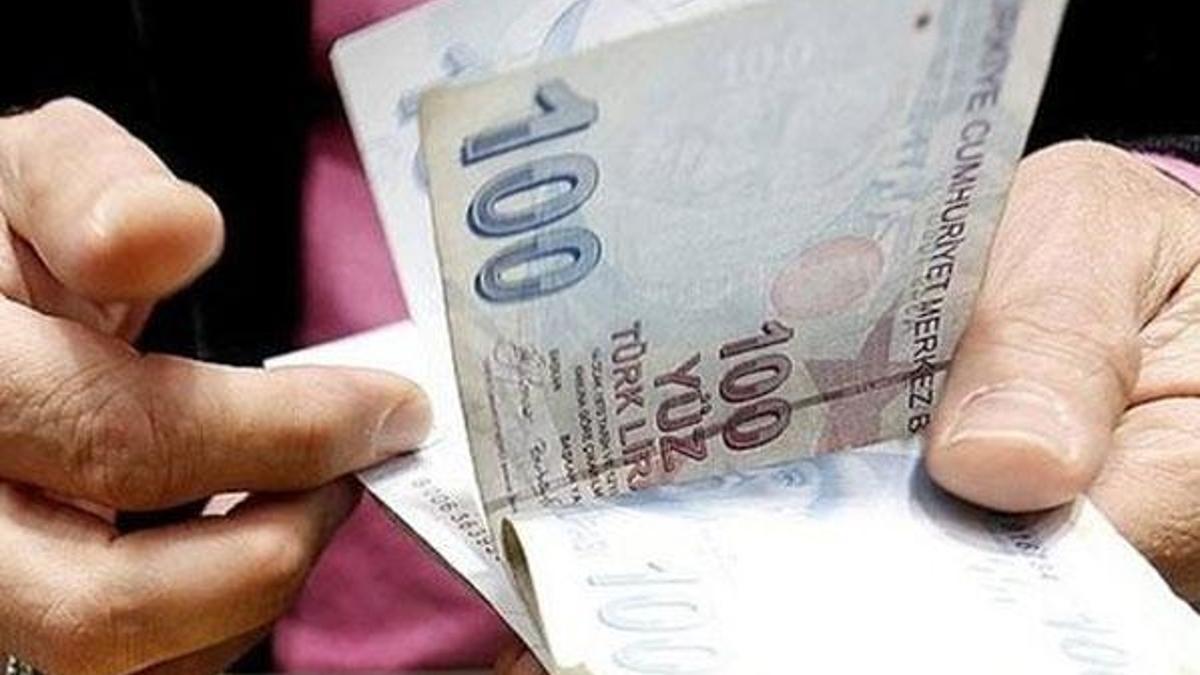 Emeklilerin zamlı maaşı bu hafta hesapta