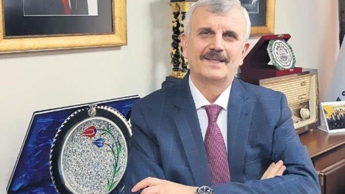 Cevdet Erdöl: Sigara kullanımı yeniden yükseliyor