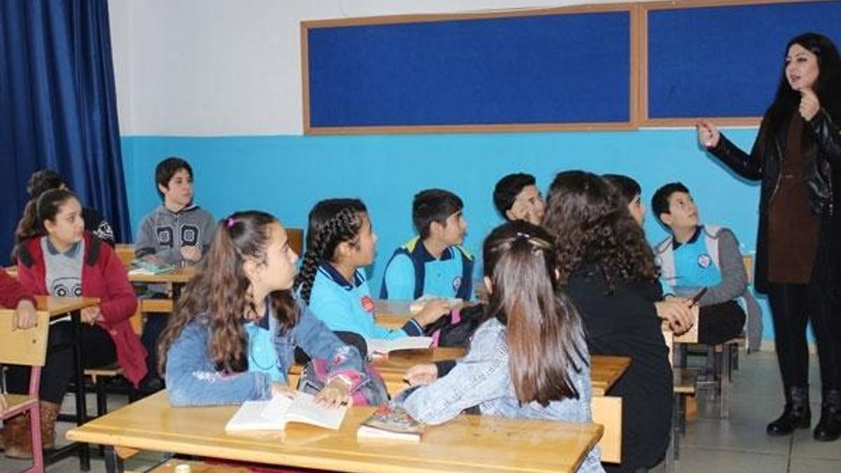 '40 dakika teneffüs' 12 okulda uygulanacak