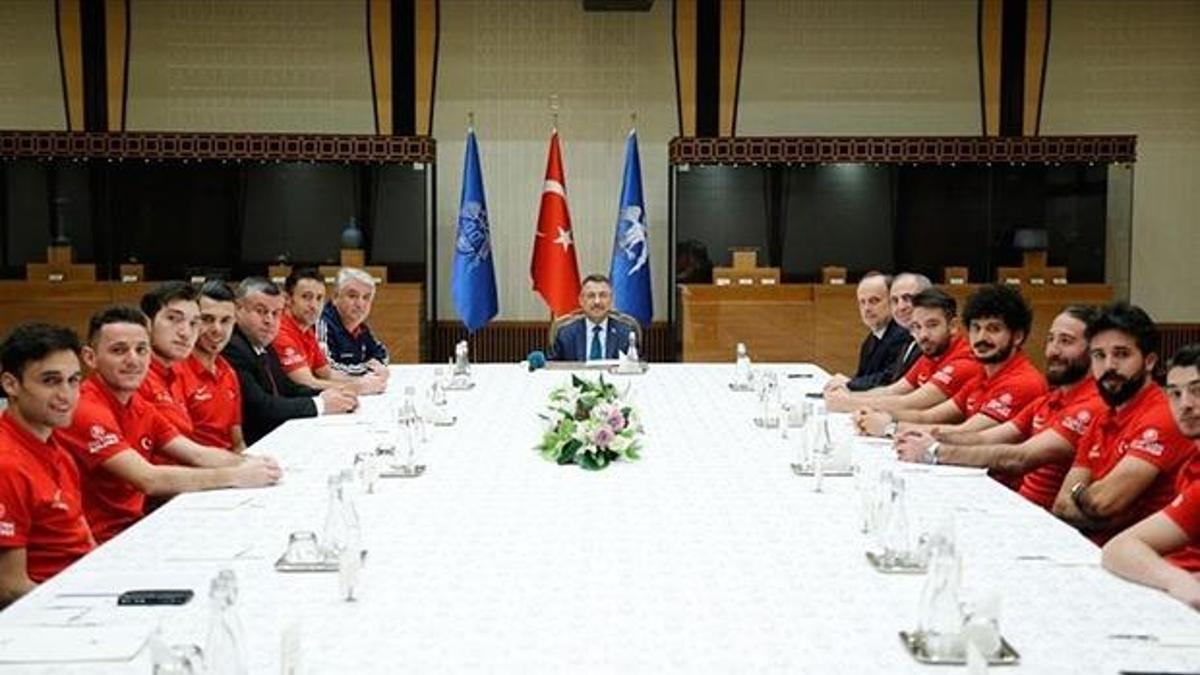 Ampute Futbol Mili Takımı'ndan Oktay'a ziyaret
