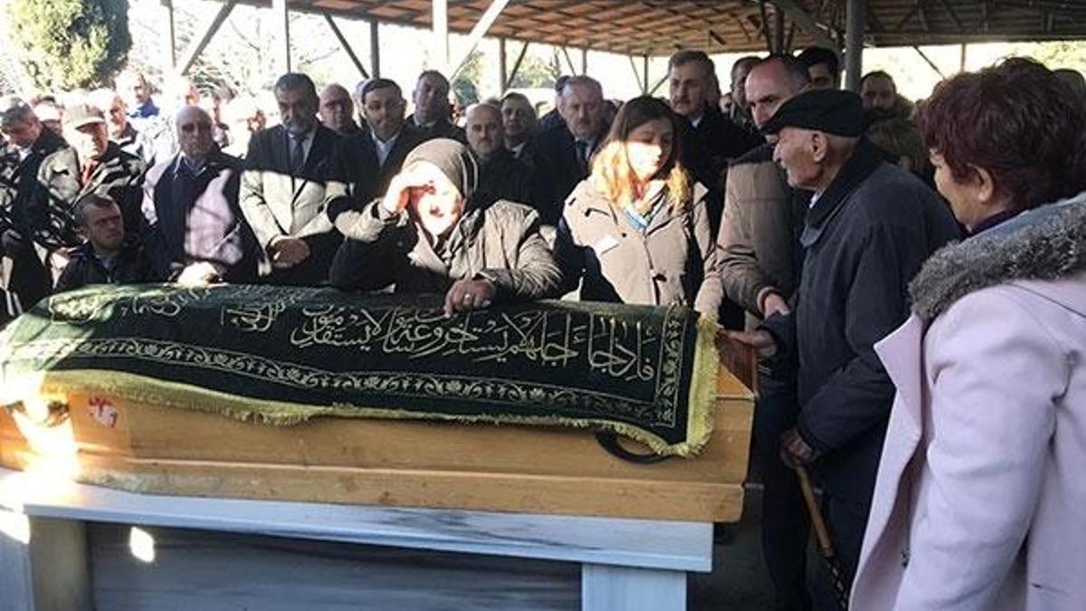 ABD'de 22 dolar için öldürülen Türk'ün cenazesi toprağa verildi
