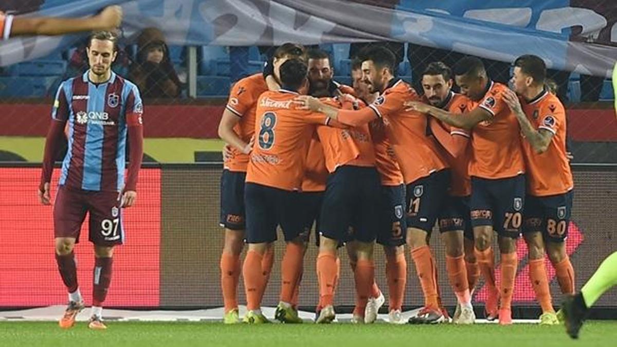 Başakşehir zirvede tek başına! Tam 6 gol...