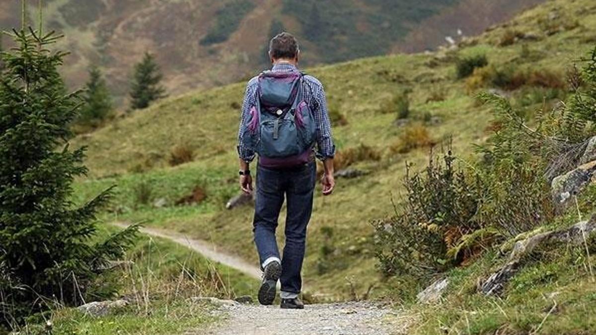 İşçi, yıllık izin isteğini ne kadar süre önce işverene bildirmelidir?