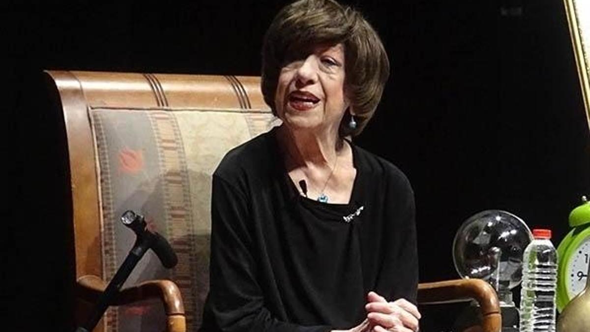 Ayşen Gruda hayatını kaybetti
