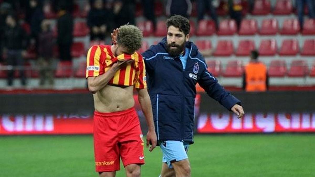 Bilal Başaçıkoğlu'nun futbol hayatı tehlikede!