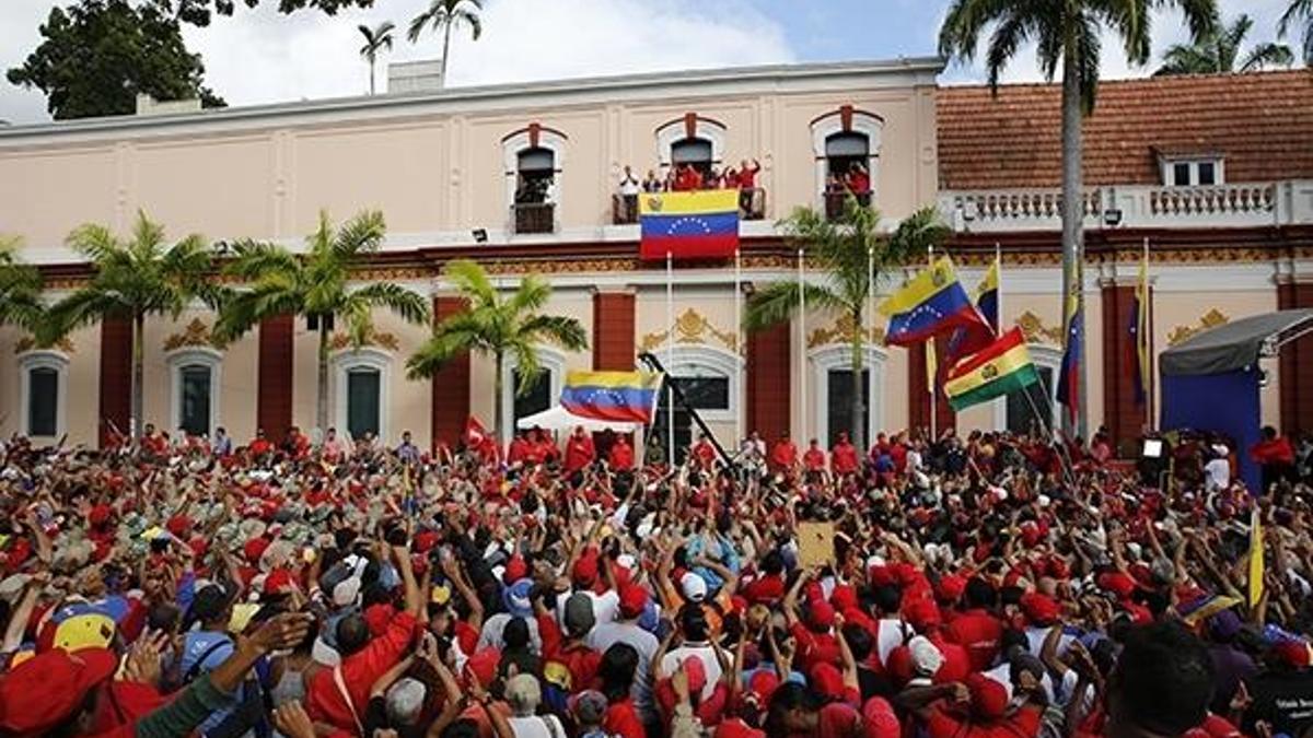Maduro'dan peş peşe hamleler! Hepsini kapatıyor...