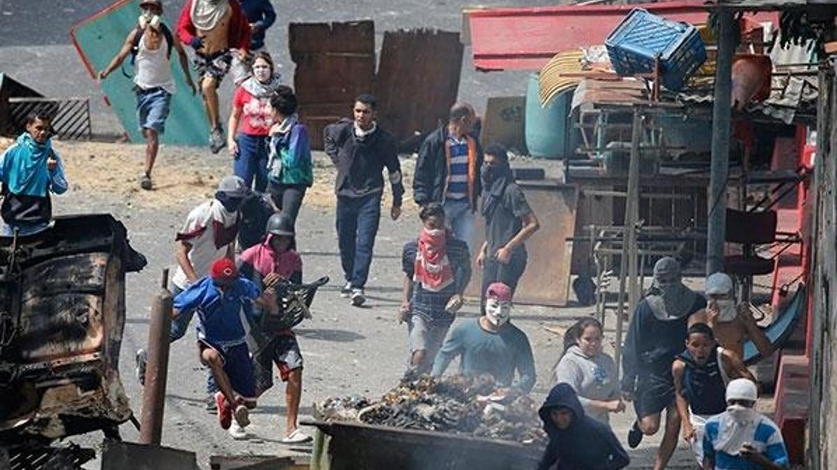 'Venezuela muhalefetini gaza getirmeyin!'