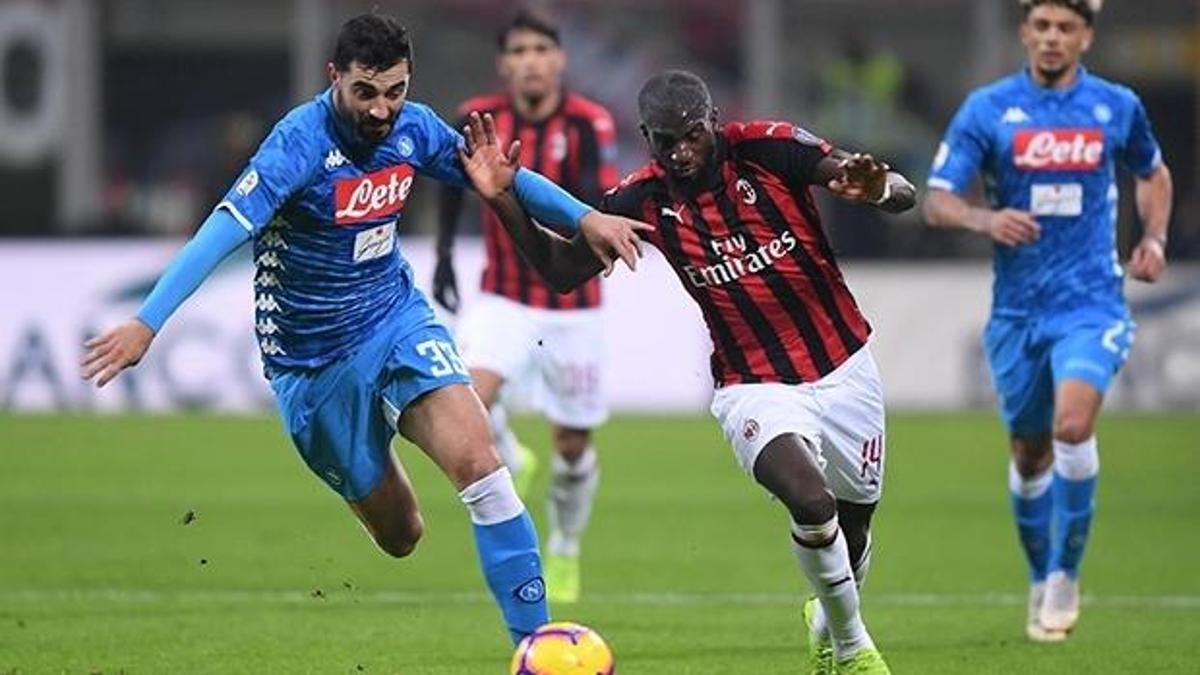 Milan ve Napoli'den golsüz beraberlik