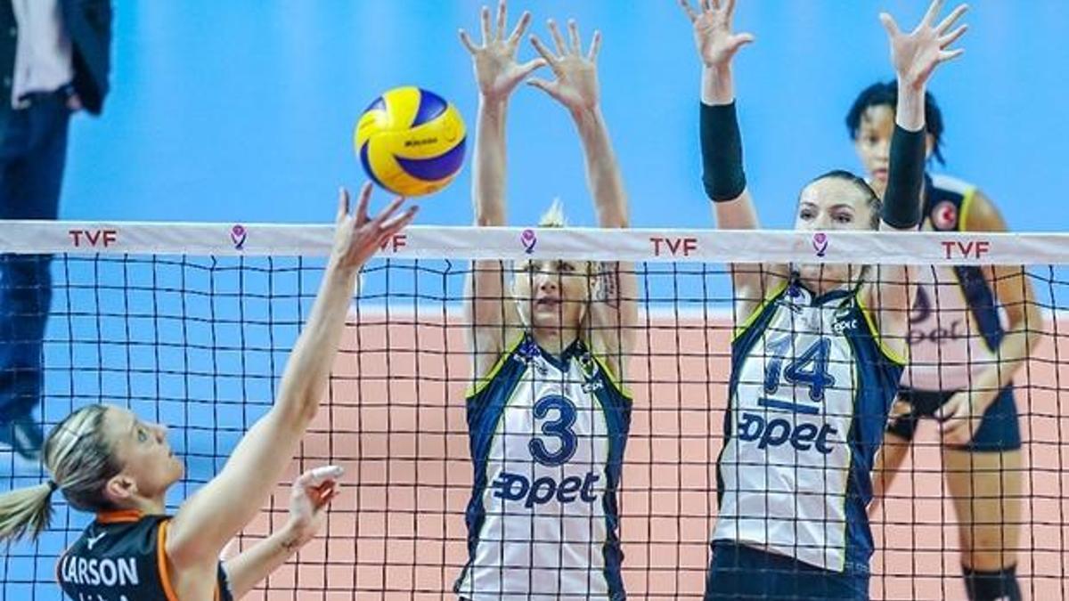 Eczacıbaşı, Fenerbahçe'ye set vermedi