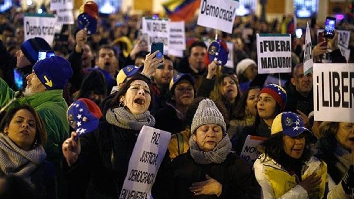 Avustralya, Juan Guaido'yu geçici devlet başkanı olarak tanıdı