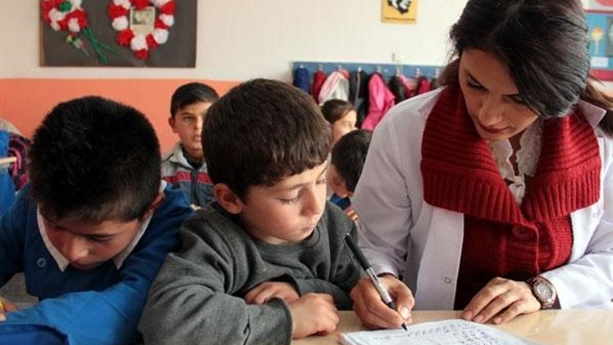 "Özel okul açılışları bir planlama dahilinde yapılmalı"