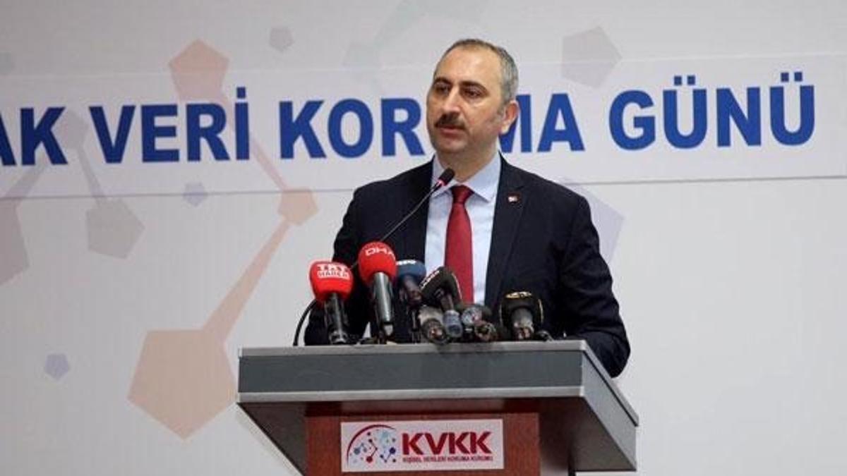 "İnternet, aynı zamanda kontrolsüz kavşaklarla doludur"
