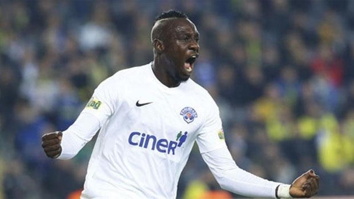 Galatasaray Mbaye Diagne transferini açıkladı