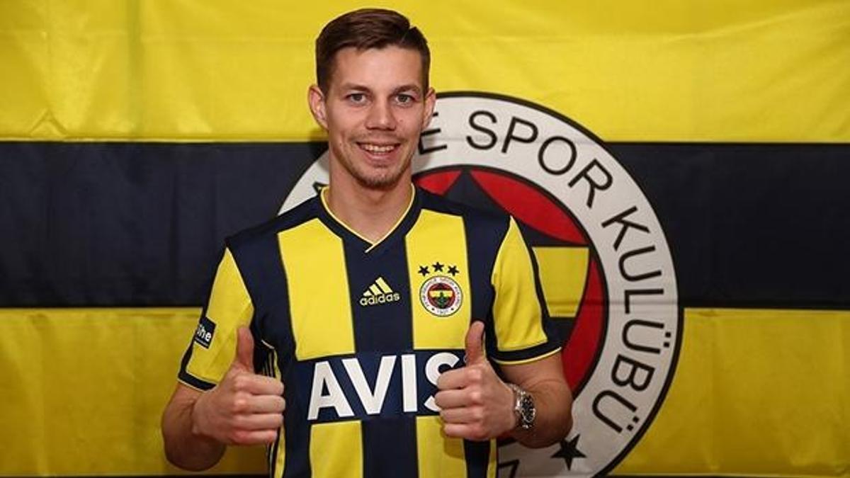 Fenerbahçe bir transferi daha açıkladı!