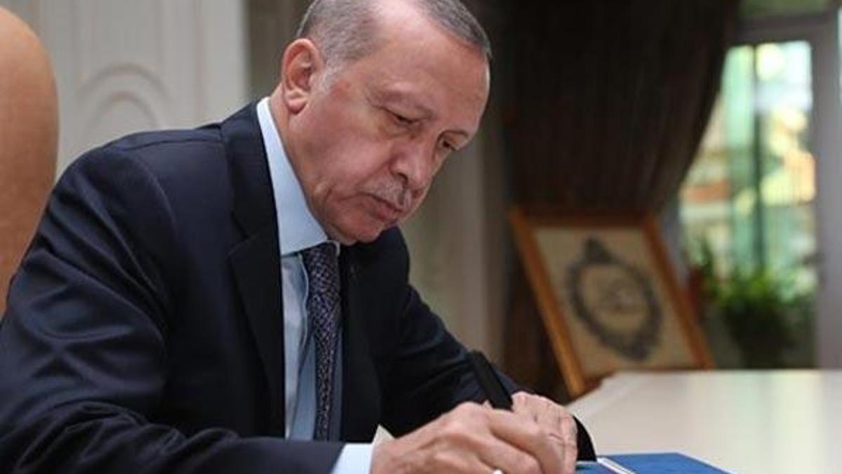 Cumhurbaşkanı Erdoğan imzaladı! İşte yeni başdanışman...