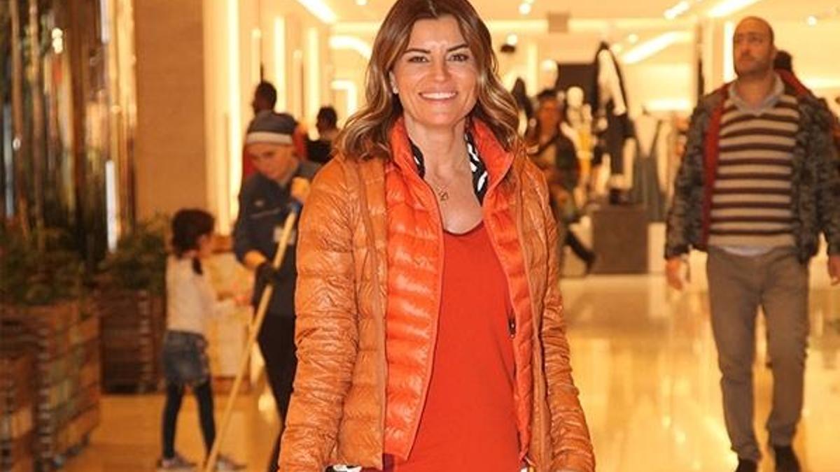 Kendi tasarımlarını giyiyor