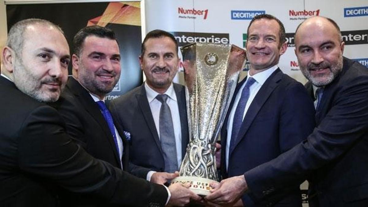 UEFA Avrupa Ligi kupası yeniden İstanbul'da