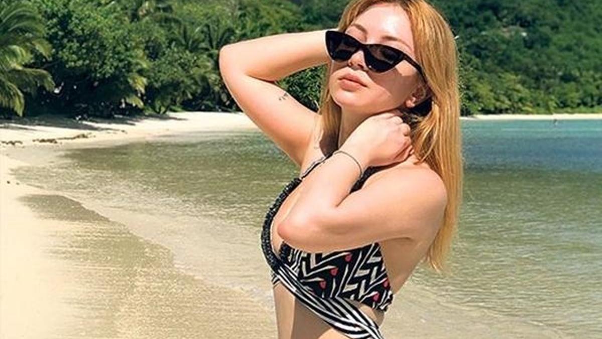 Ece Seçkin'e anne ayarı!