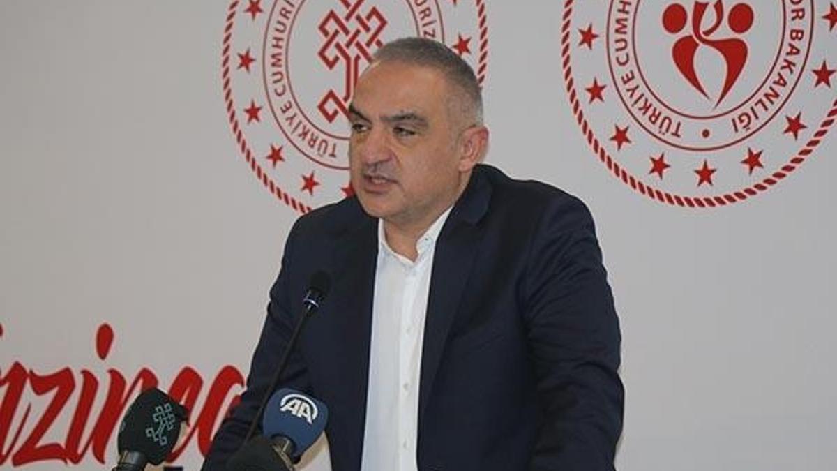 Bakan Ersoy: Hedefimiz 70 milyon turist ve 70 milyar dolar