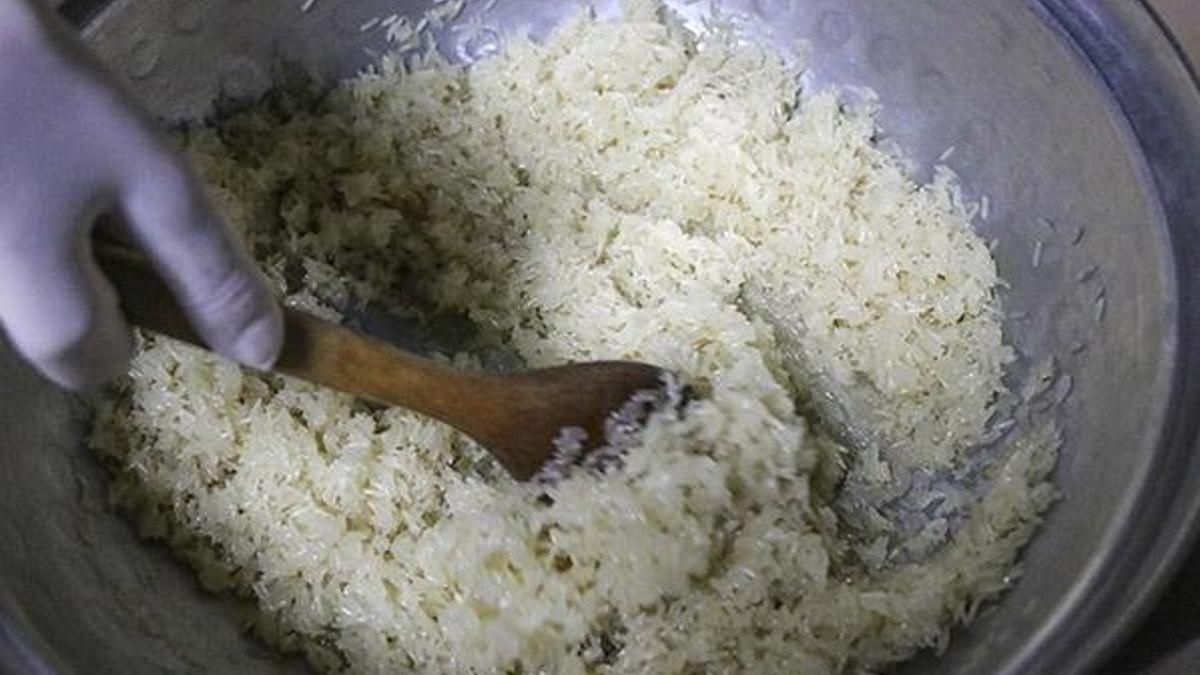 Ürettiği 'diyet midye' ile siparişlere yetişemiyor