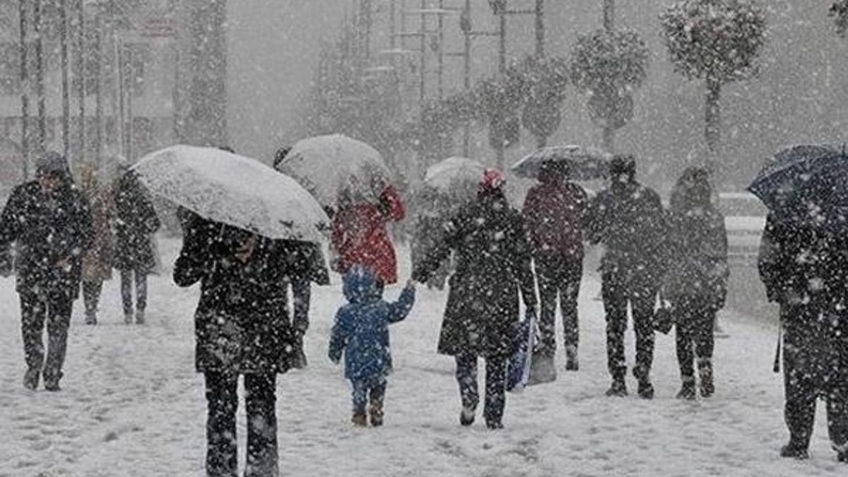 Ve tarih verildi! İstanbul'a kar geliyor