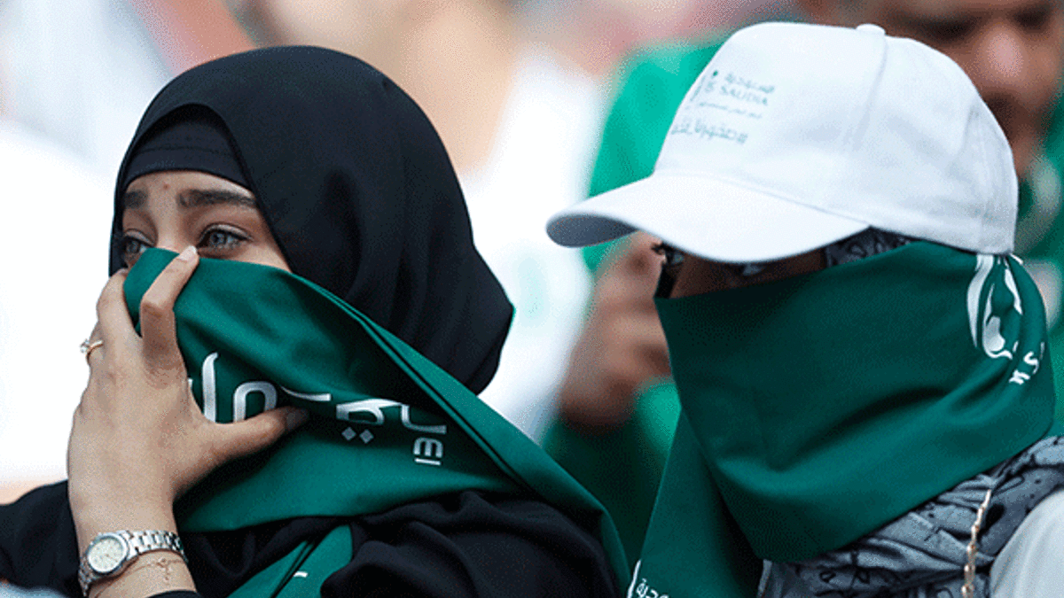 Apple, Suudi Arabistan'ın kadın düşmanı uygulamasını inceleyecek