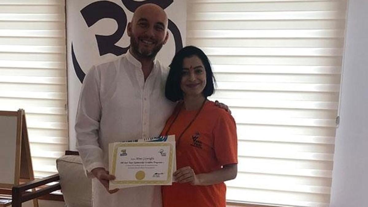 Mine Çayıroğlu ‘yogi’ olacak