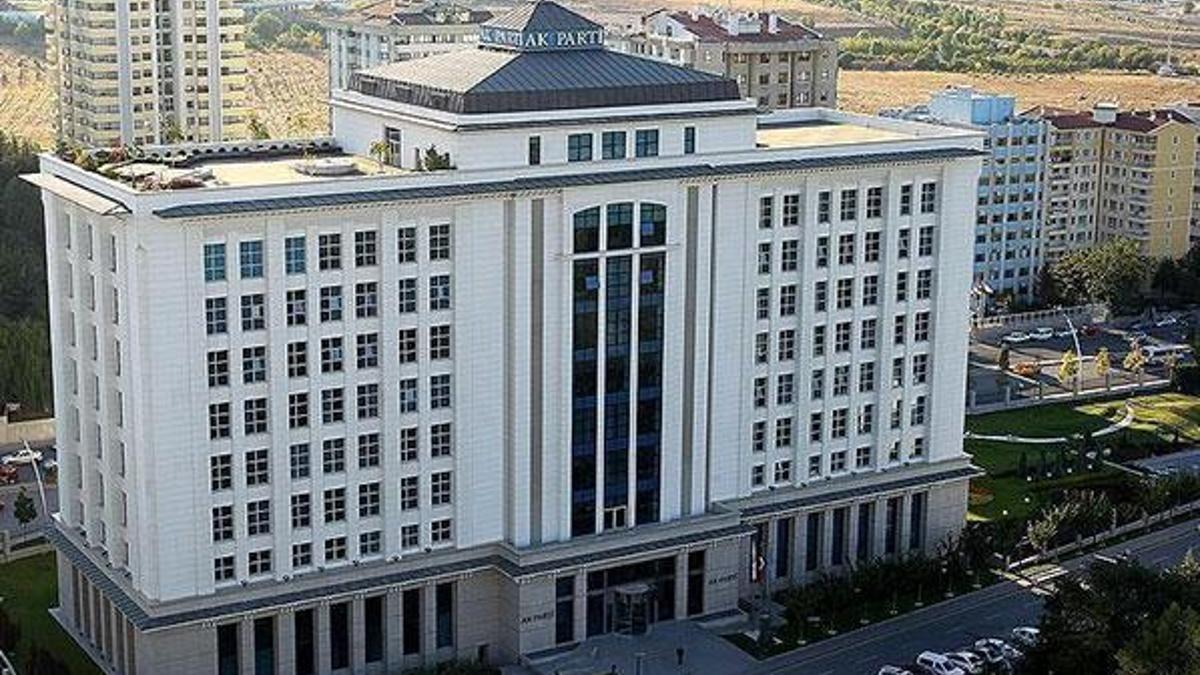 AK Partiden "14 Şubat" paylaşımı