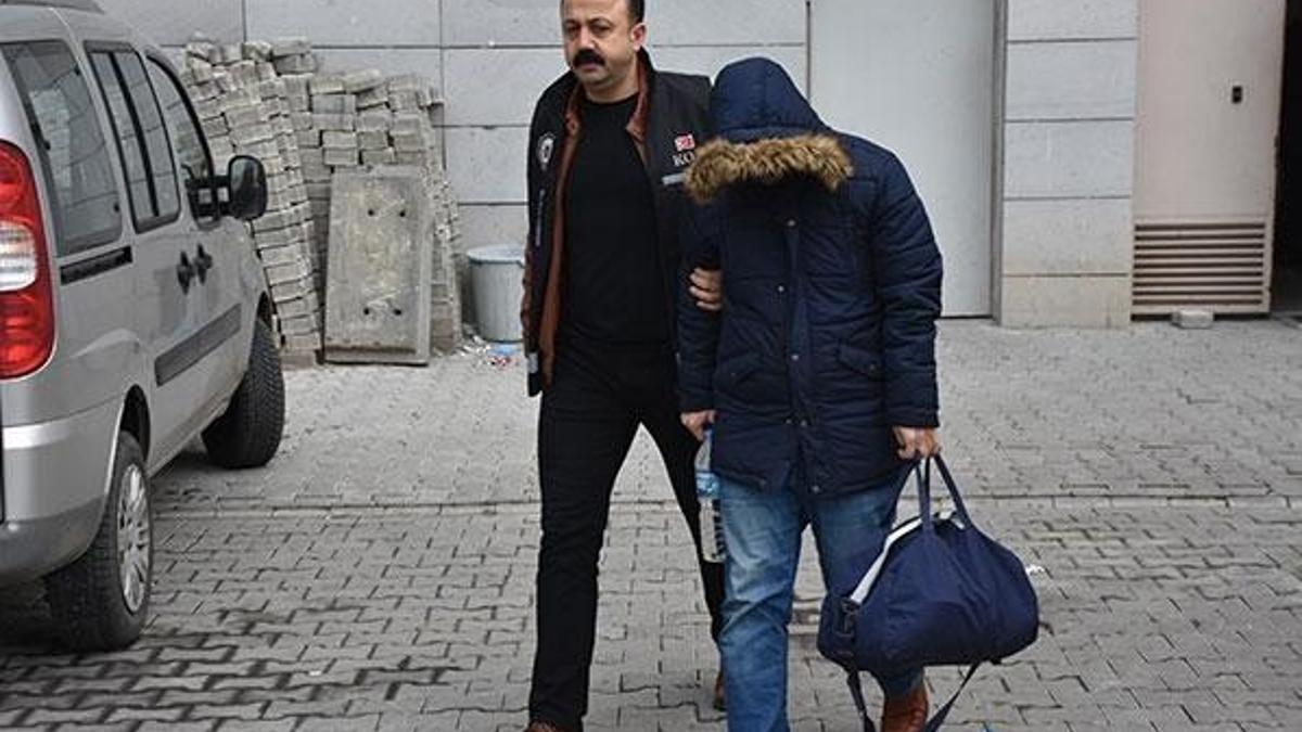 FETÖ'nün sözde "denetçisi" hücre evinde yakalandı