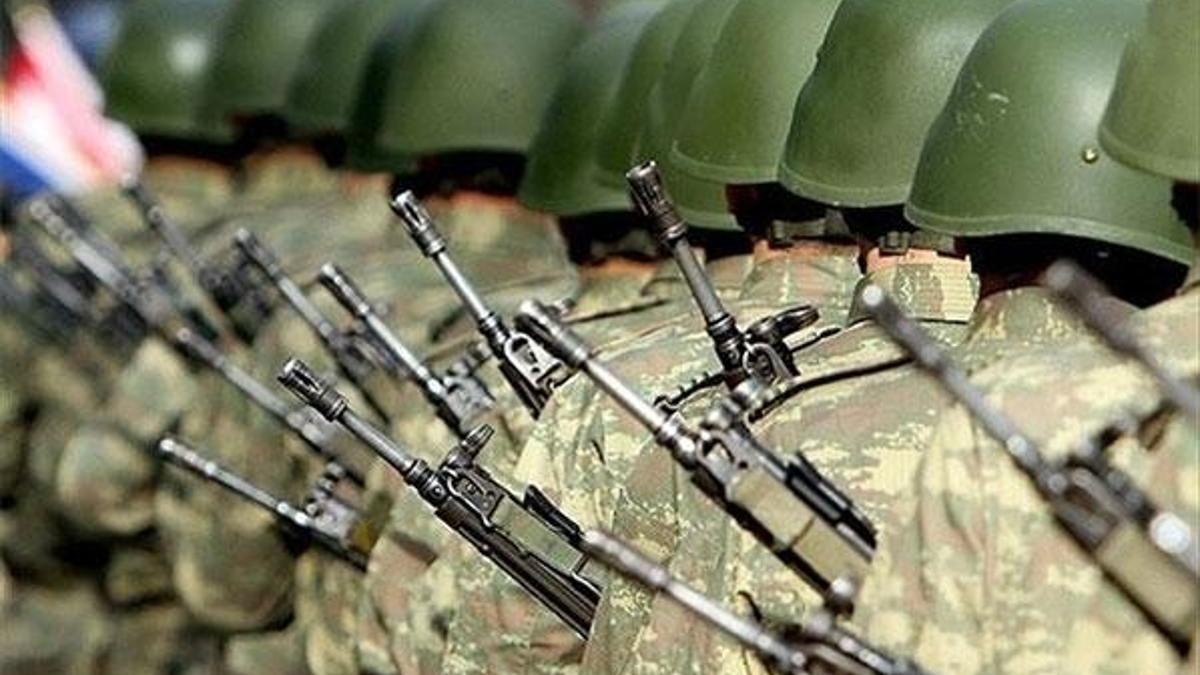 Son dakika... 1300 askeri personel alınacak