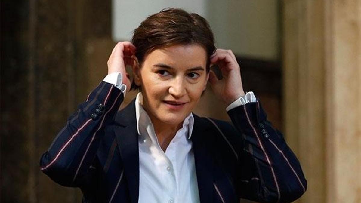 Sırbistan'ın eşcinsel Başbakanı'nın hayat arkadaşı doğum yaptı