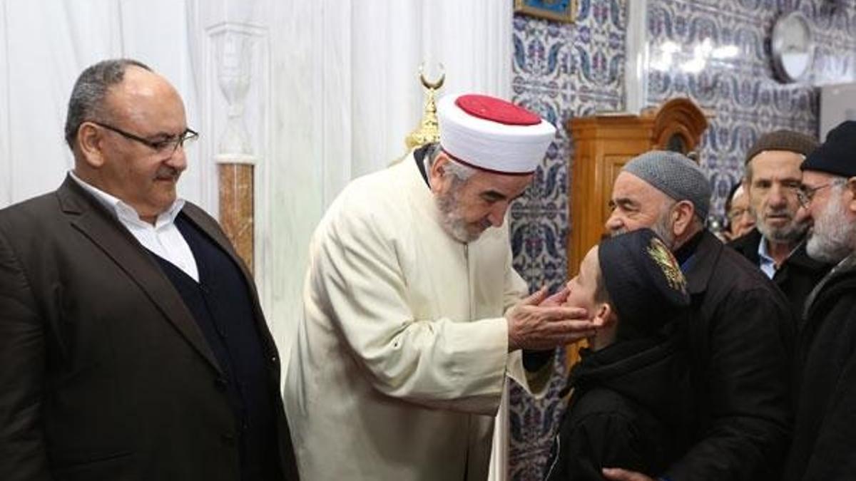 "Gençleri daha iyi şartlarda yetiştirmeye ihtiyacımız var"