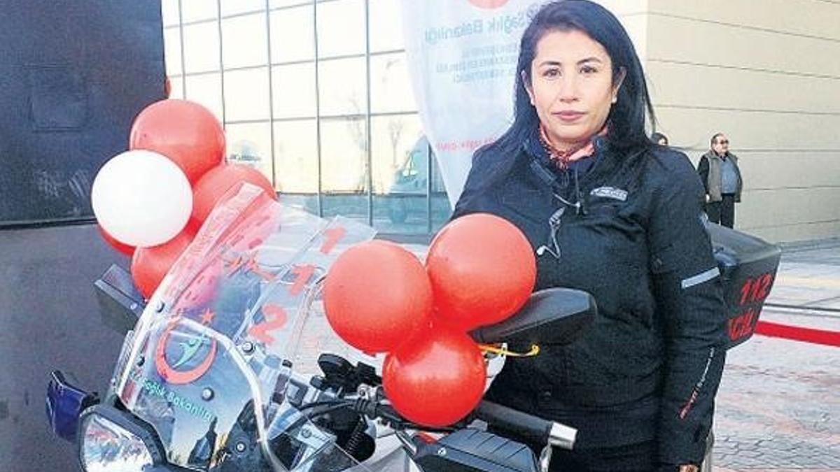 Ambulansın giremediği yerlerde görev onun! 'Halktan çok destek alıyorum'