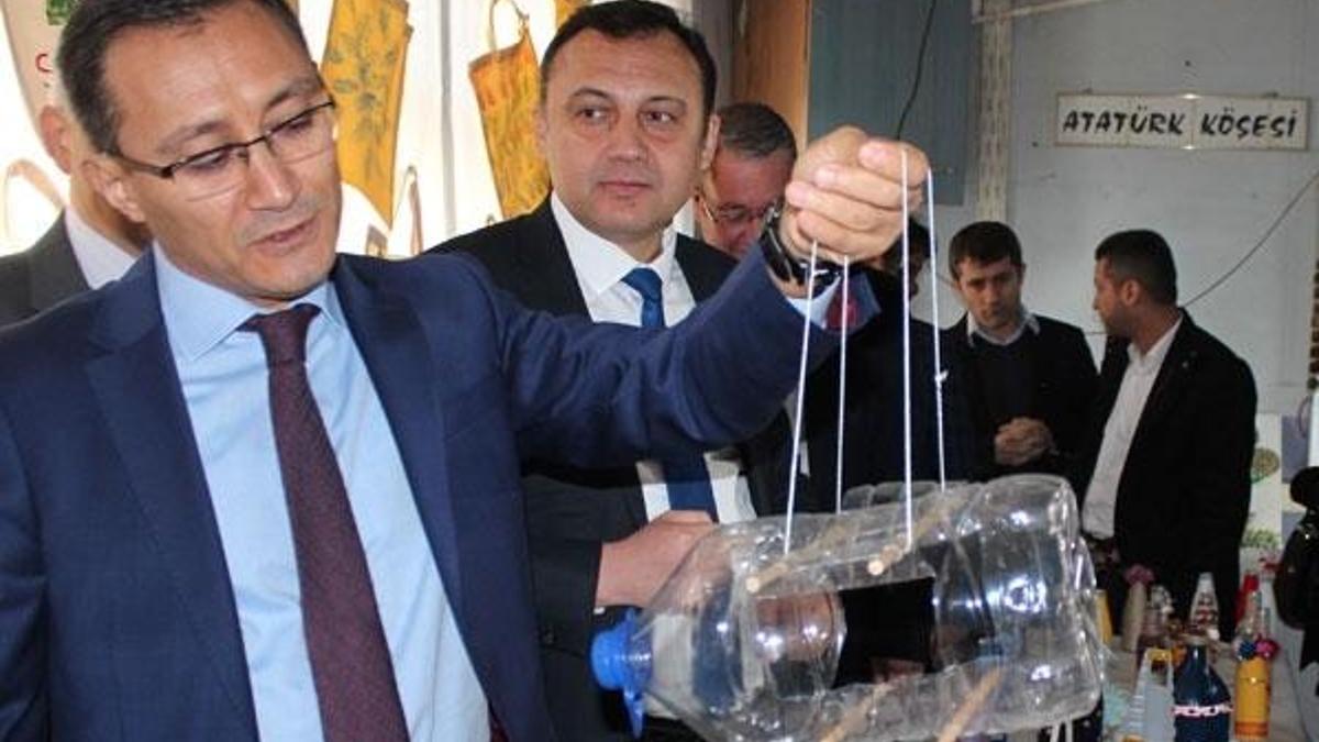 Öğrencilerden 'sıfır atık' sergisi