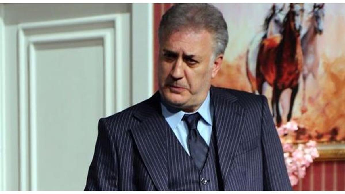 Tamer Karadağlı 10 yıl sonra sahnede