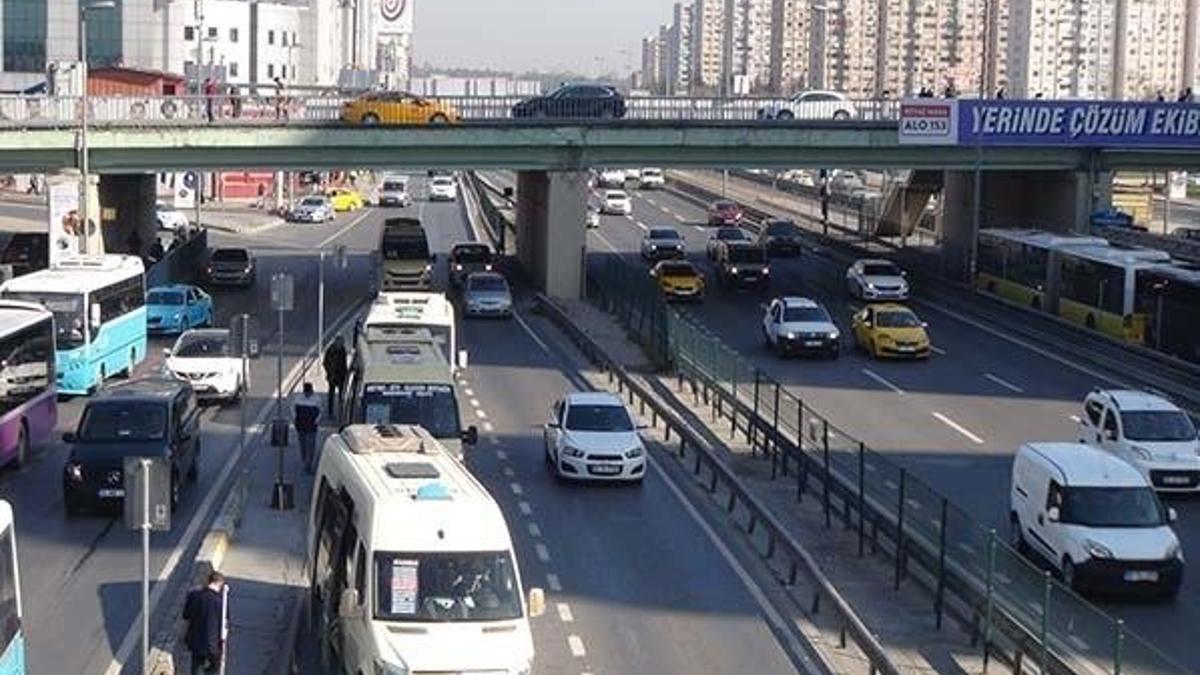 İstanbul'da toplu taşıma araçlarının yaş sınırları yükseltildi