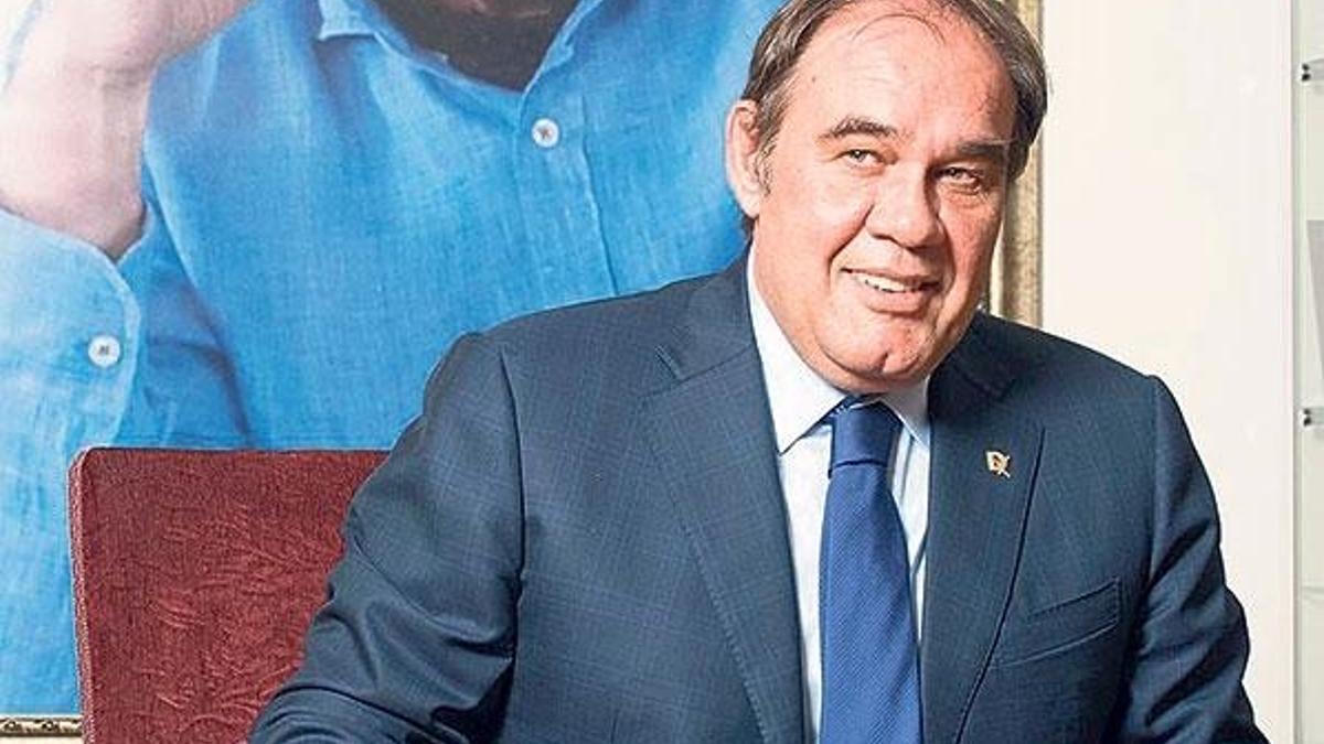 Yıldırım Demirören TFF Başkanlığı görevini bıraktığını açıkladı