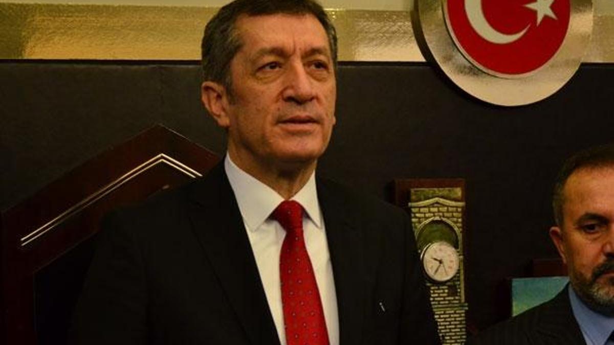 Milli Eğitim Bakanı Ziya Selçuk Adana'da