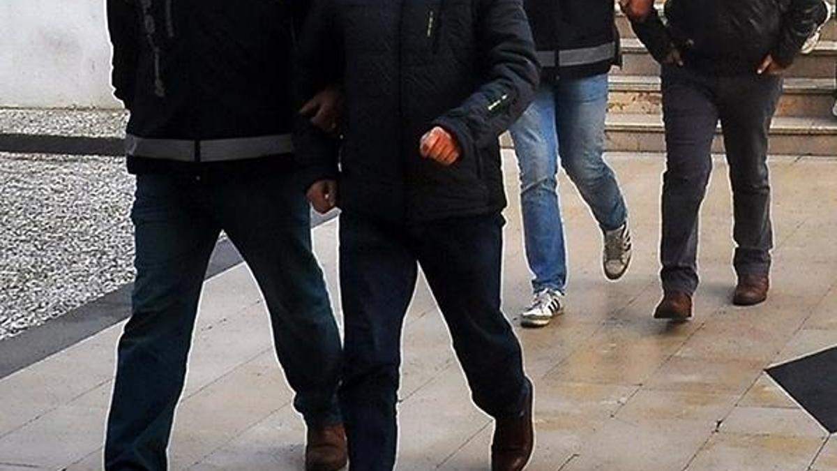 Denizli'de FETÖ'nün hücre evlerine operasyon