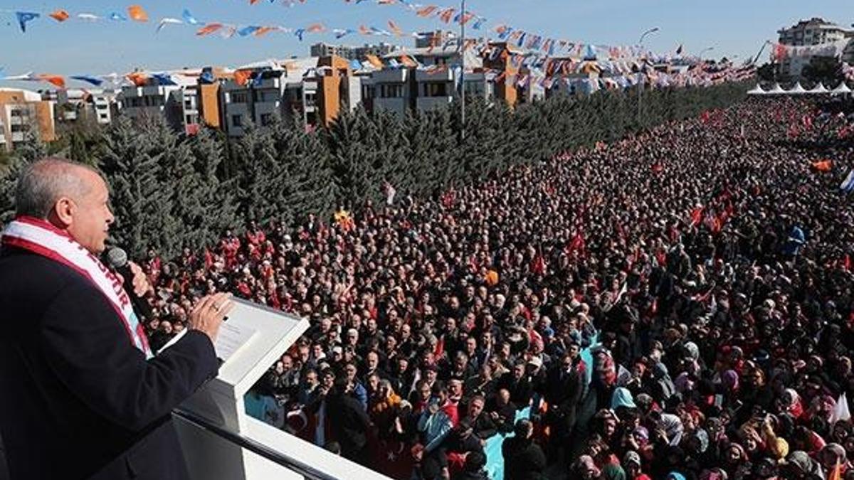 Cumhurbaşkanı Erdoğan: Kiranızı vereceğiz, yeter ki bu evler boşalsın
